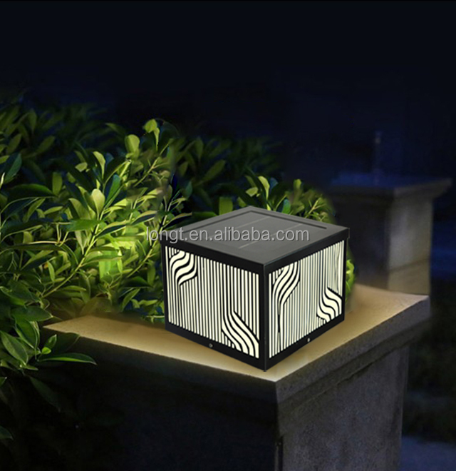 2023 New Custom Home Garden Gate Lighting Hotel Decoration Outside Lighting Solar Pillar Lamp