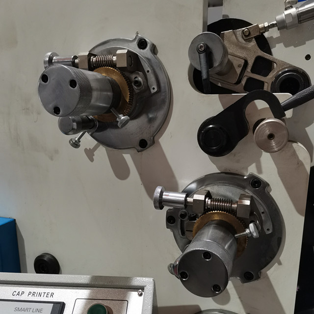 3 colors printing for round oval plastic lid QJG-8 lid Printer Machine