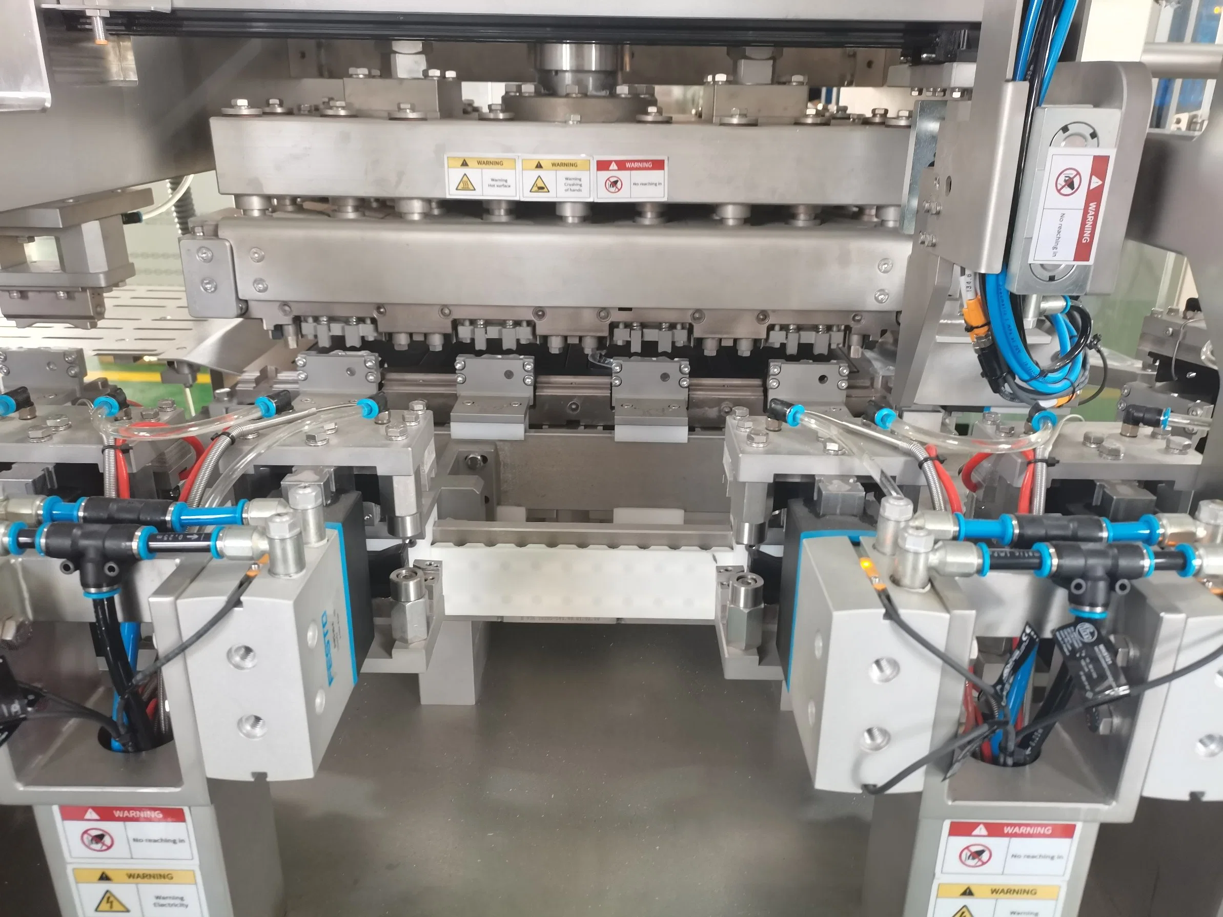 IVEN - IV Fluid Bfs Machine/ One Stop IV Infusion Filling and Sealing ...