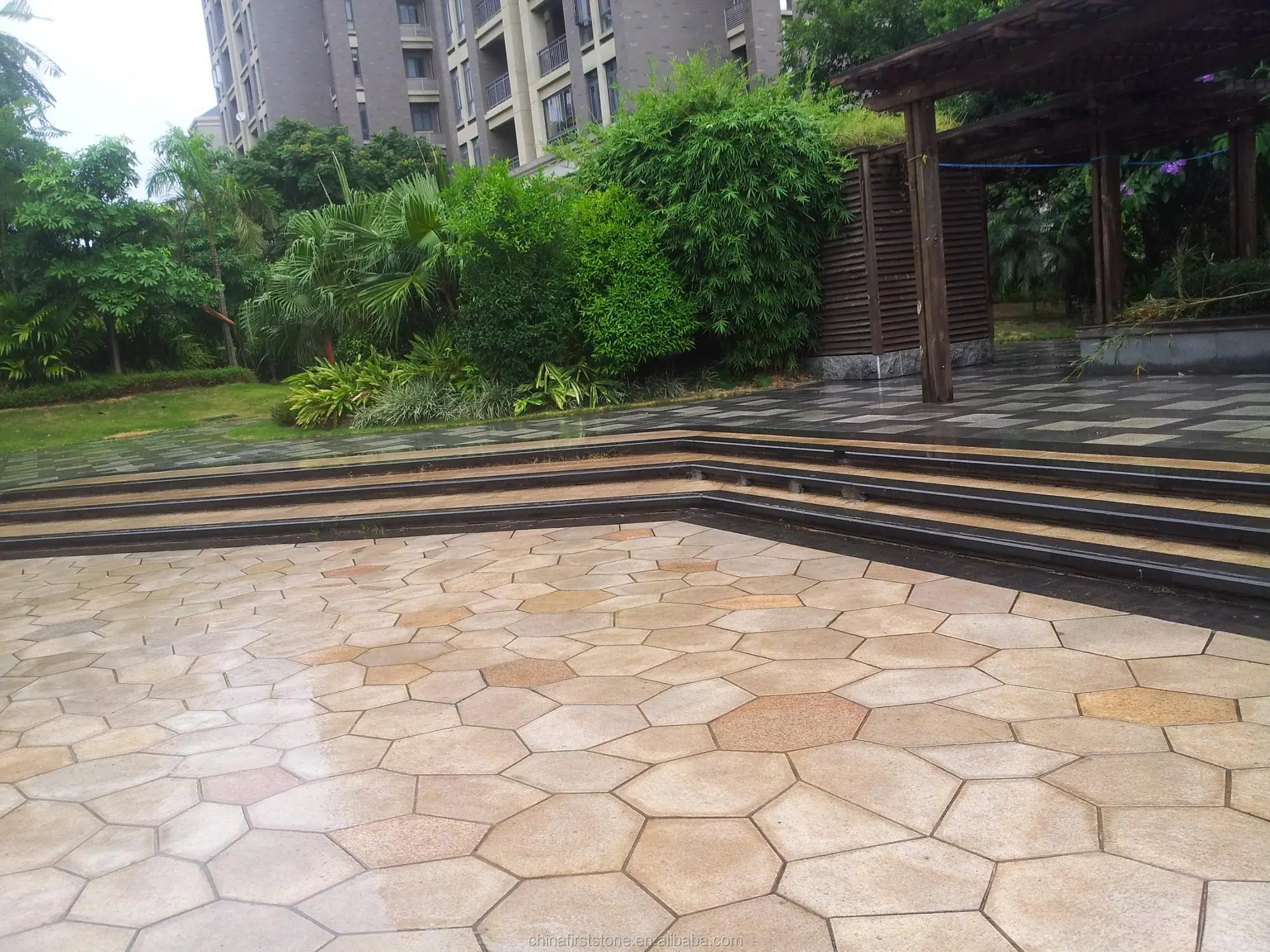 Padang Dark G654 Granite Garden Crazy Random Paving Stone Moulds Tiles