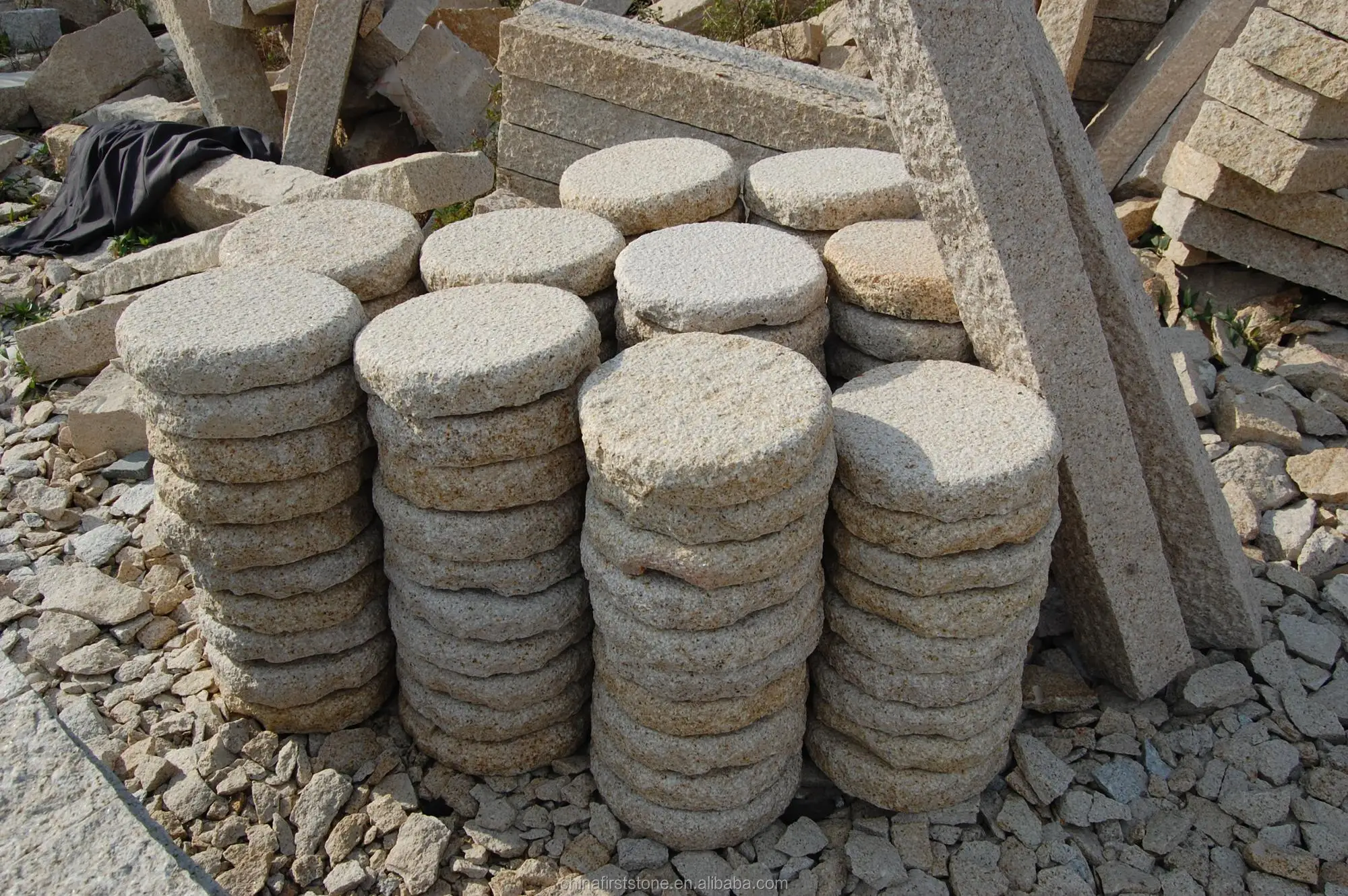 Golden Yellow Granite Garden Stone Step Round Stepping Stones Lowes