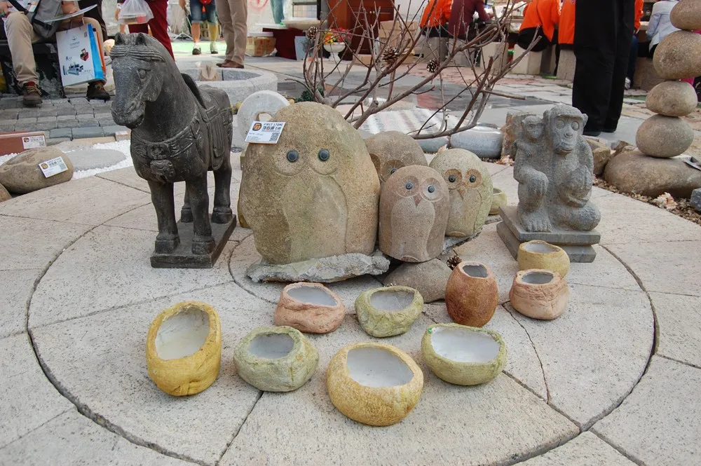 Natural River Rock Stone Garden Levitating Flower Plant Pot
