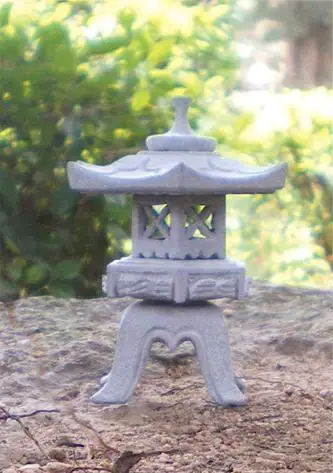 GGL376 Escultura de linterna de granito tallada en gris, blanco y amarillo, ideal para interiores y exteriores, jardín, hogar, hotel