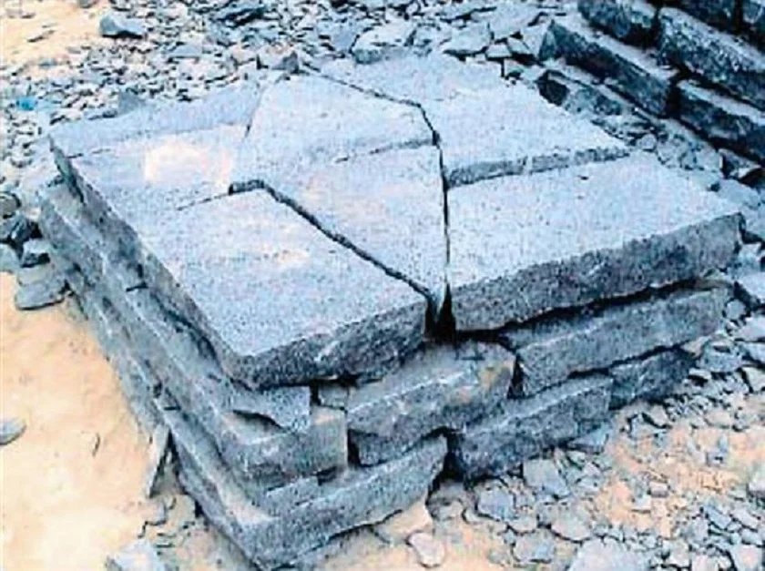 Padang Dark G654 Granite Garden Crazy Random Paving Stone Moulds Tiles