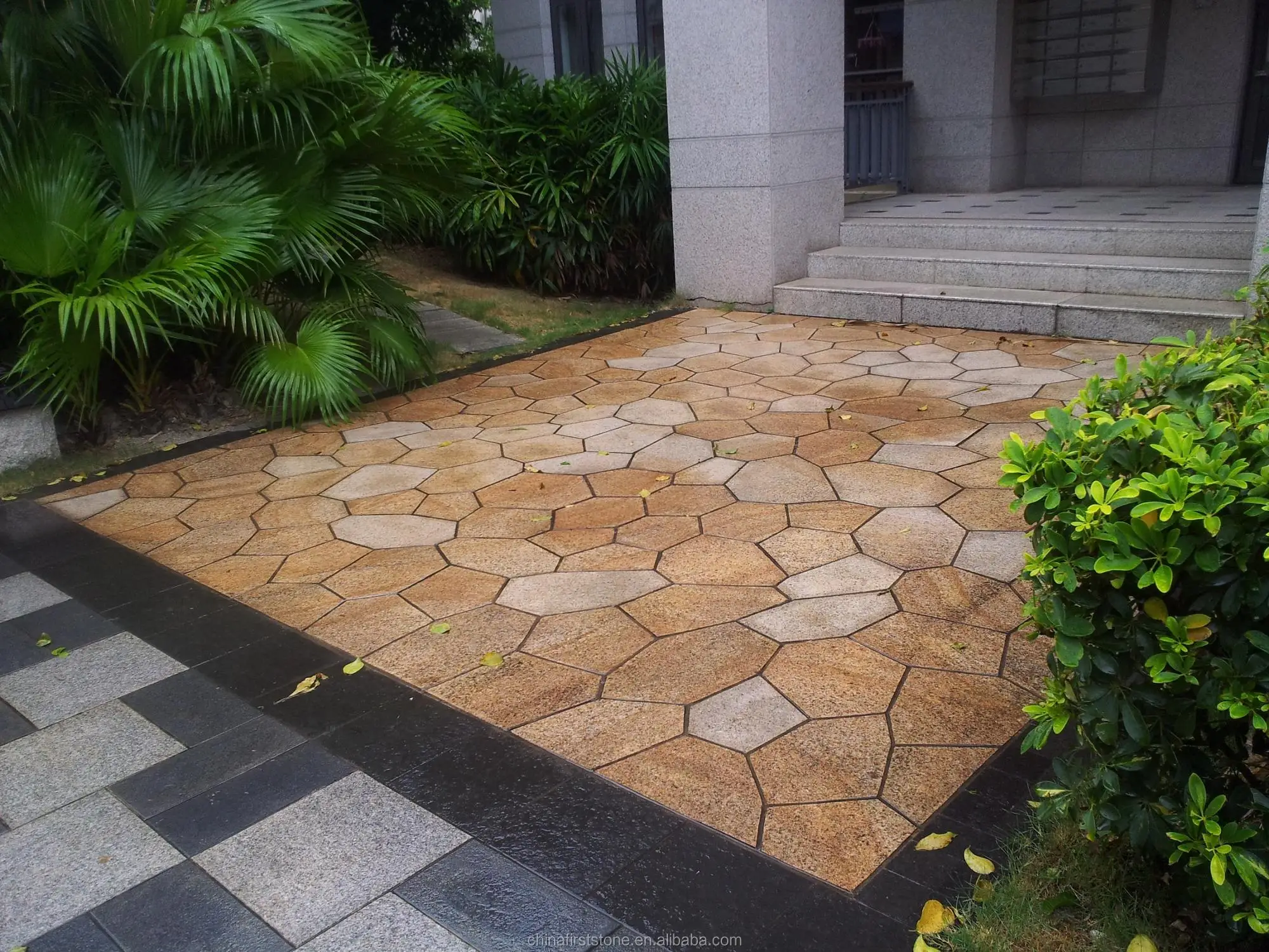 Padang Dark G654 Granite Garden Crazy Random Paving Stone Moulds Tiles