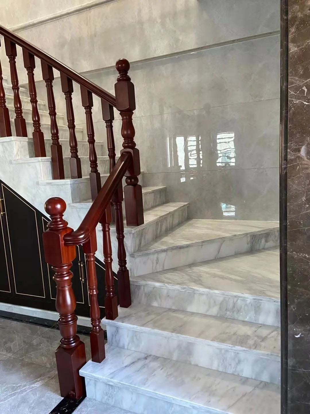 Economic China East White Marble Home Stair Nosing Tiles For Stairs Step
