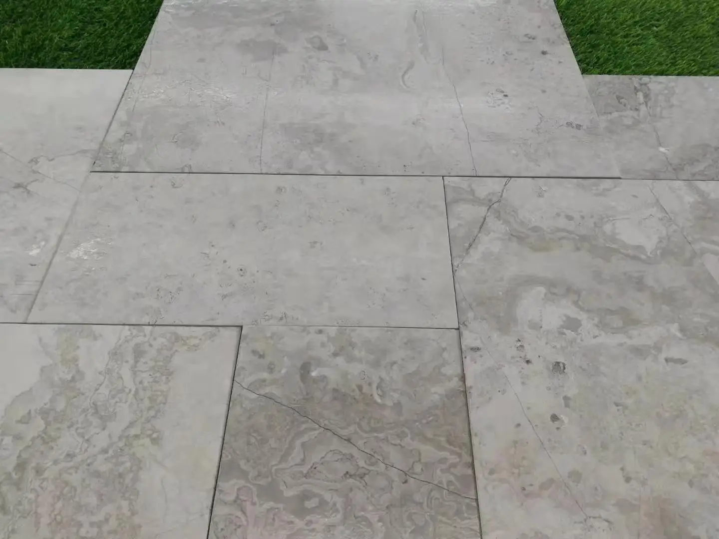 Cloud Grey Travertine French Pattern Tile