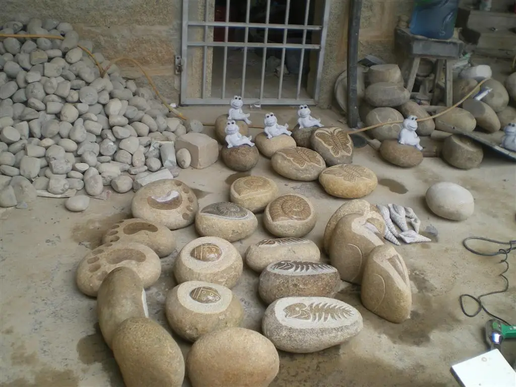Natural River Pebble Carving Garden Decoration River Stone Butterfly Sculpture