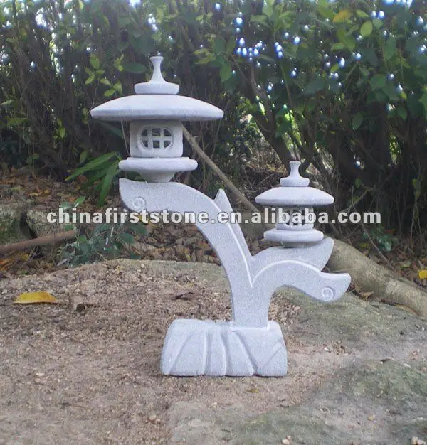 Adornos de farolillos de piedra japoneses para decorar jardines o patios.