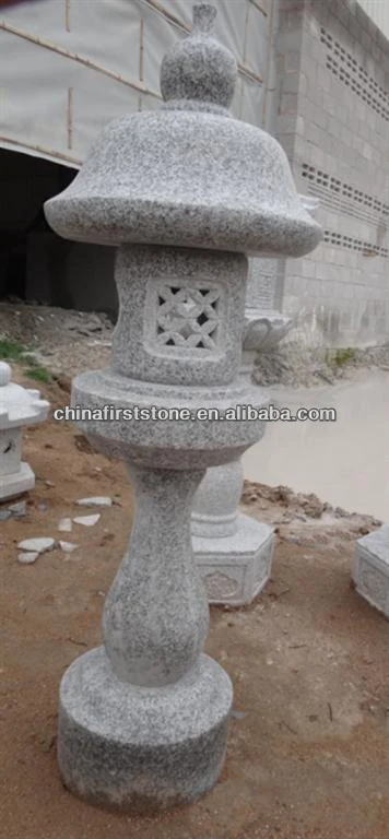 Adornos de farolillos de piedra japoneses para decorar jardines o patios.