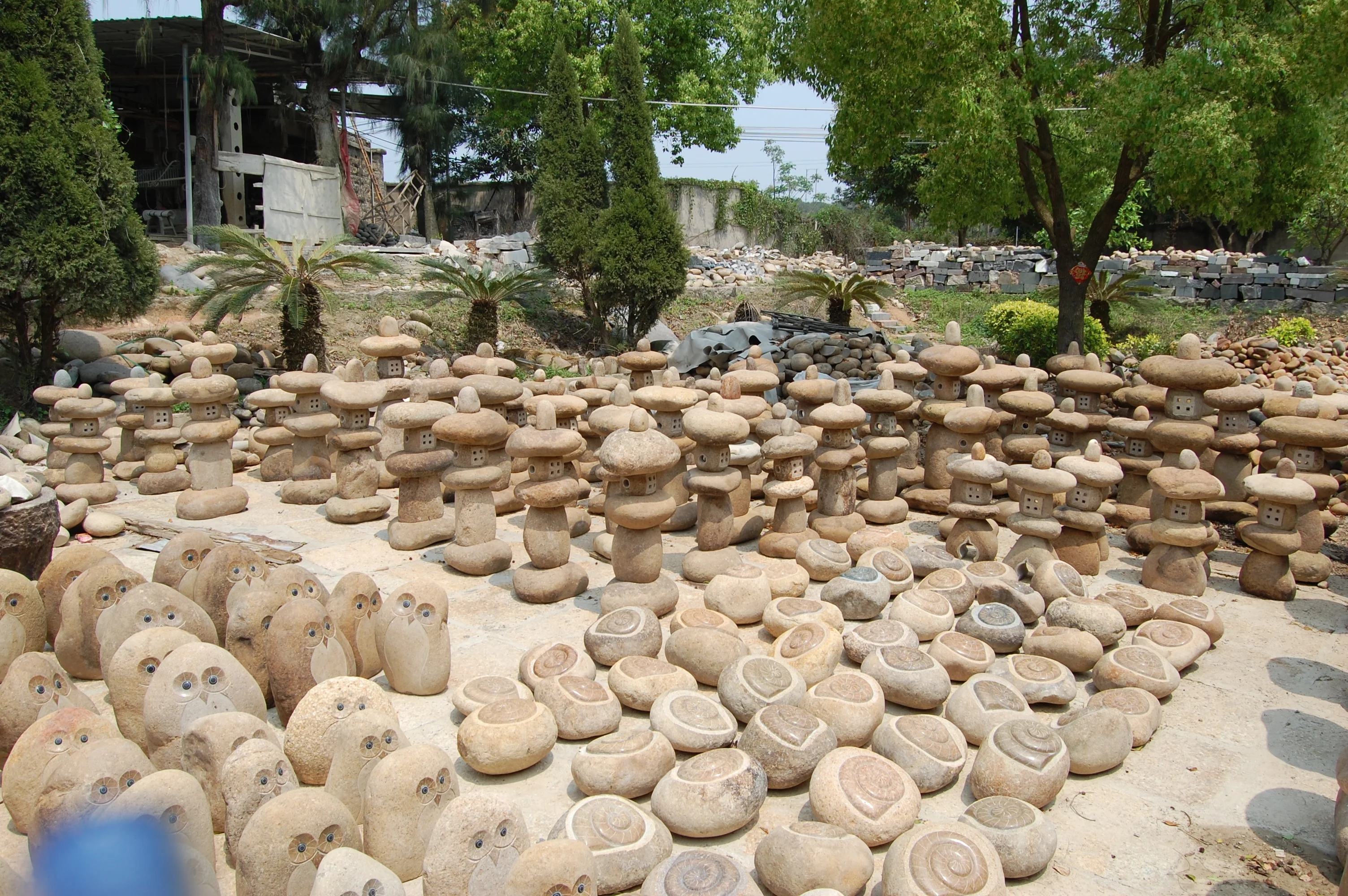Natural River Pebble Carving Garden Decoration River Stone Butterfly Sculpture