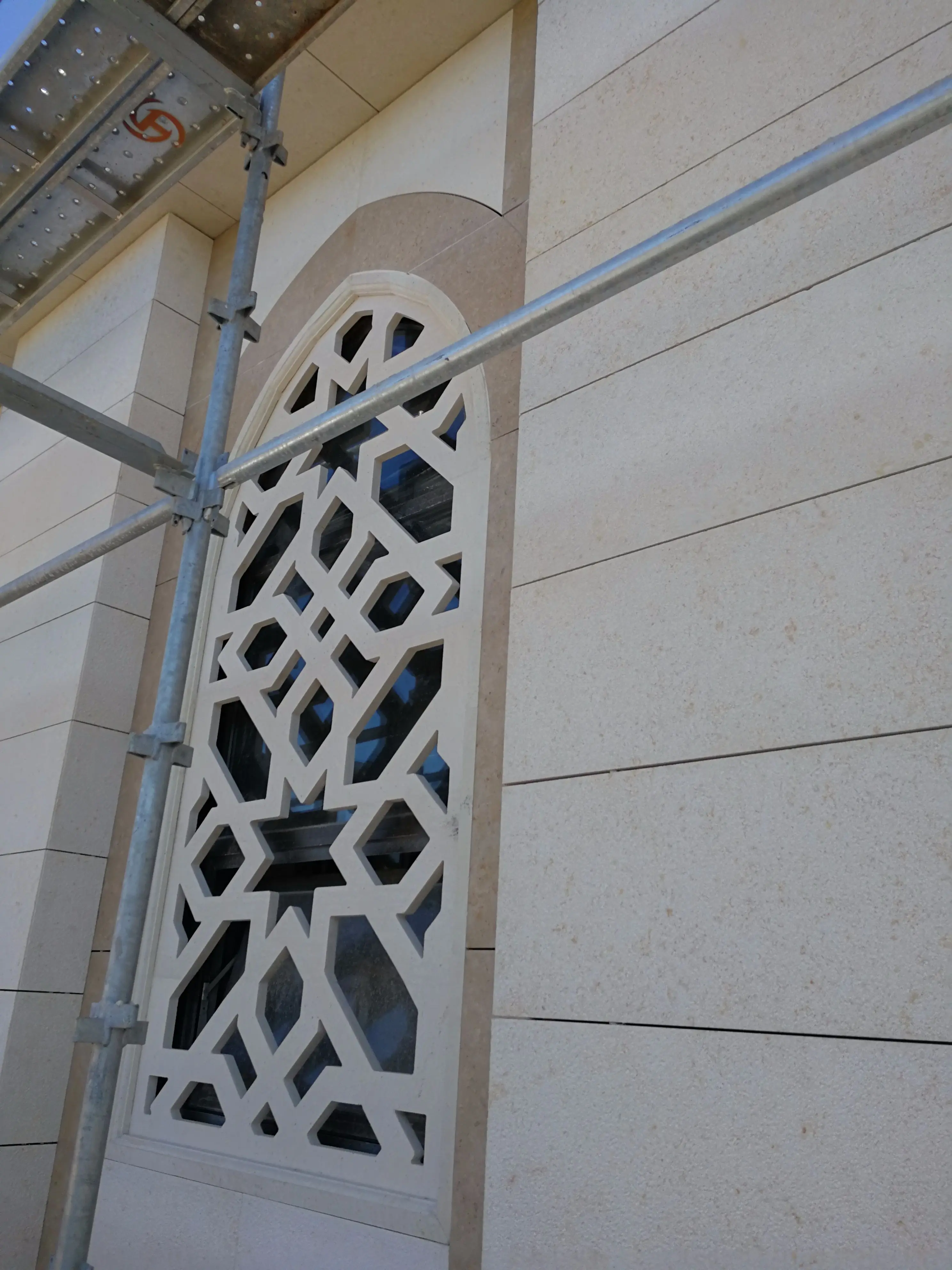 Beautiful Natural Ice Crearm Limestone Wall Tiles Cladding for the House Exterior Wall Panels
