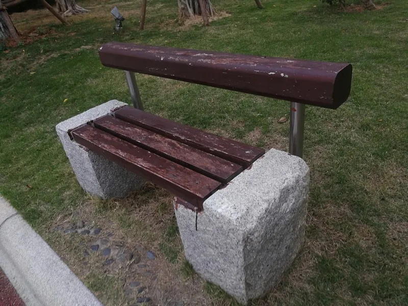Banco de piedra para jardín con respaldo de granito blanco y gris G603, proyecto personalizado