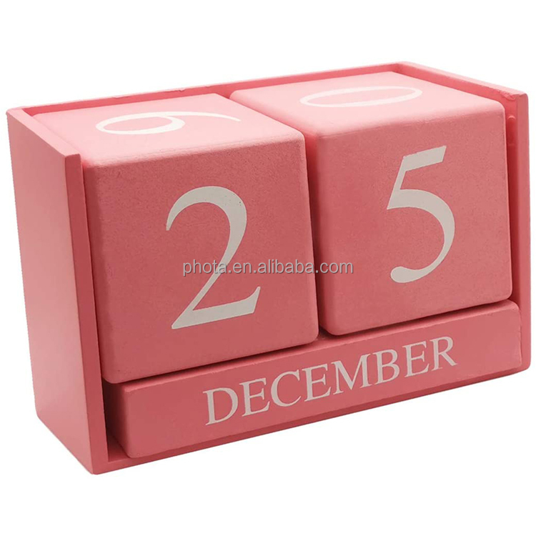 PHOTA Woven Heart Wooden Perpetual Desk Calendar