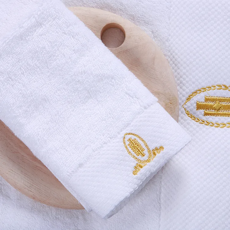 Serviette De Bain Luxe 100% Coton Épais Broderie Étoile Hôtel – Ultra Douce & Absorbante (Blanc, 70x140 Cm – 600g)