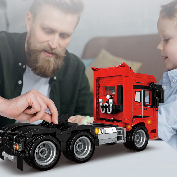 WOMA TOYS Amazon Hottest Sale Educational Boy Assemble Truck Semi Trailer Towing Vehicle Car Model Plastic Brick Building Blocks