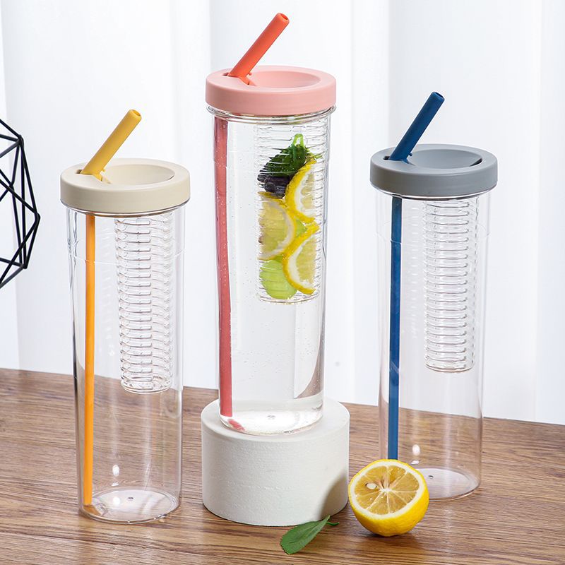 Fashion 700ml  single wall summer color plastic fruit bottle with straw and infuser
