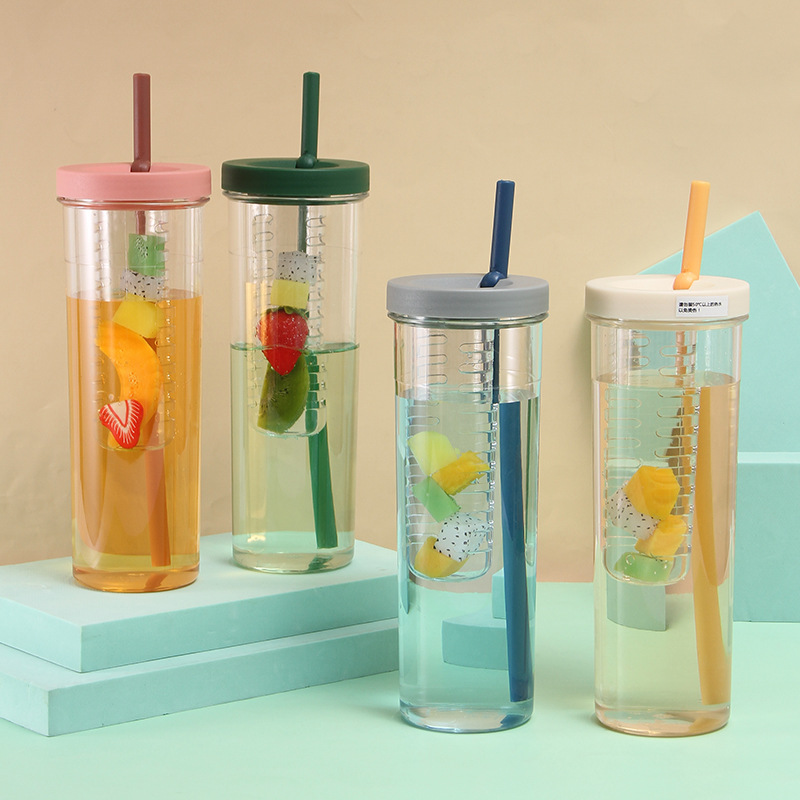 Fashion 700ml  single wall summer color plastic fruit bottle with straw and infuser