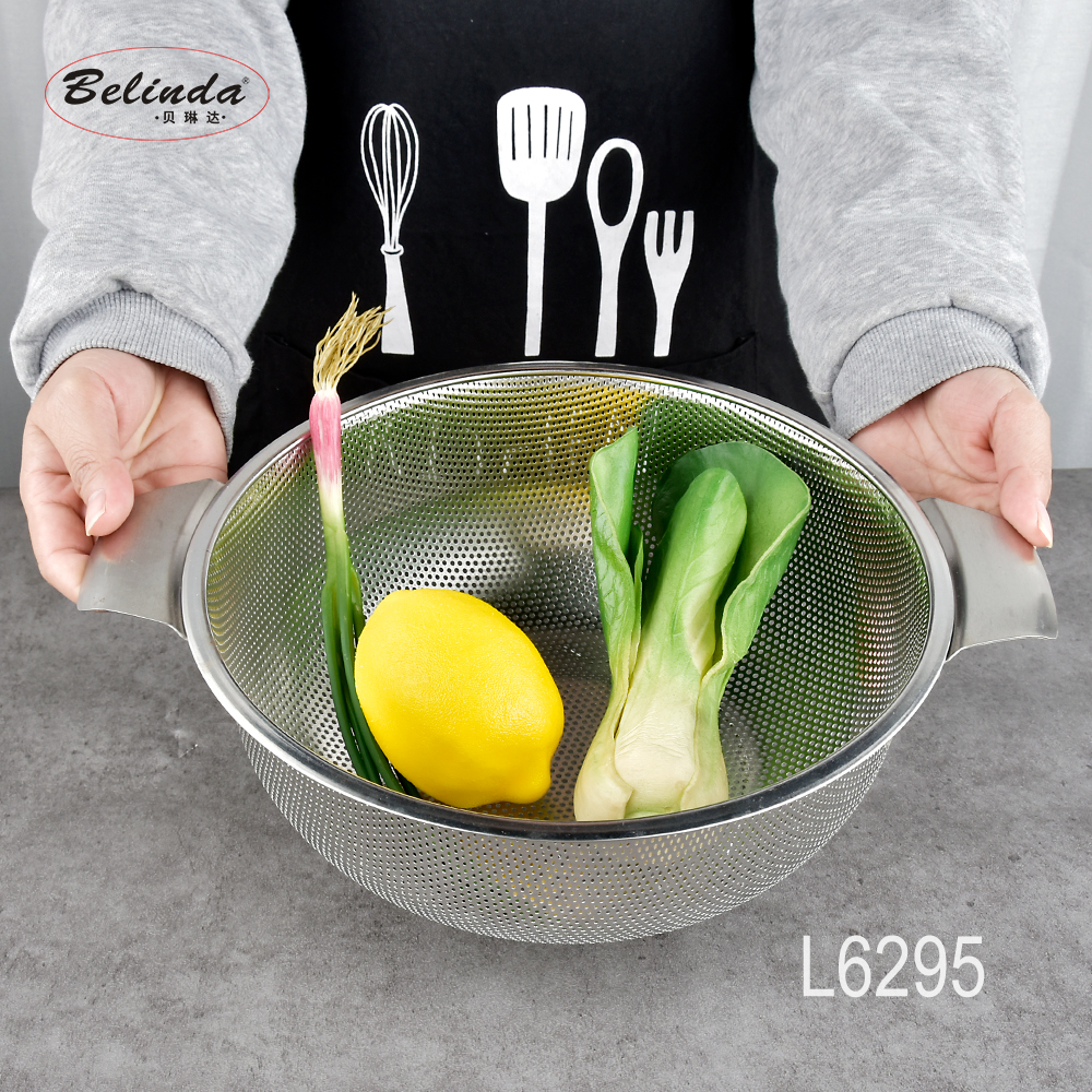 Kitchen Accessories Stainless Steel Colander / Vegetable Fruit Baskets / Food Strainers with Big Handles