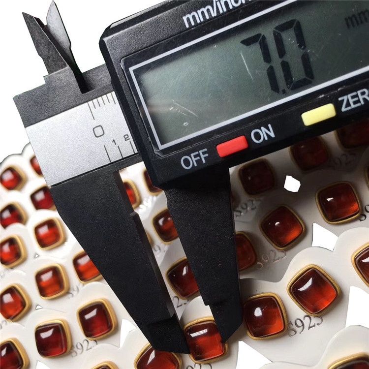 Tabiiy gem toshlari kvartoni 7 mm 12