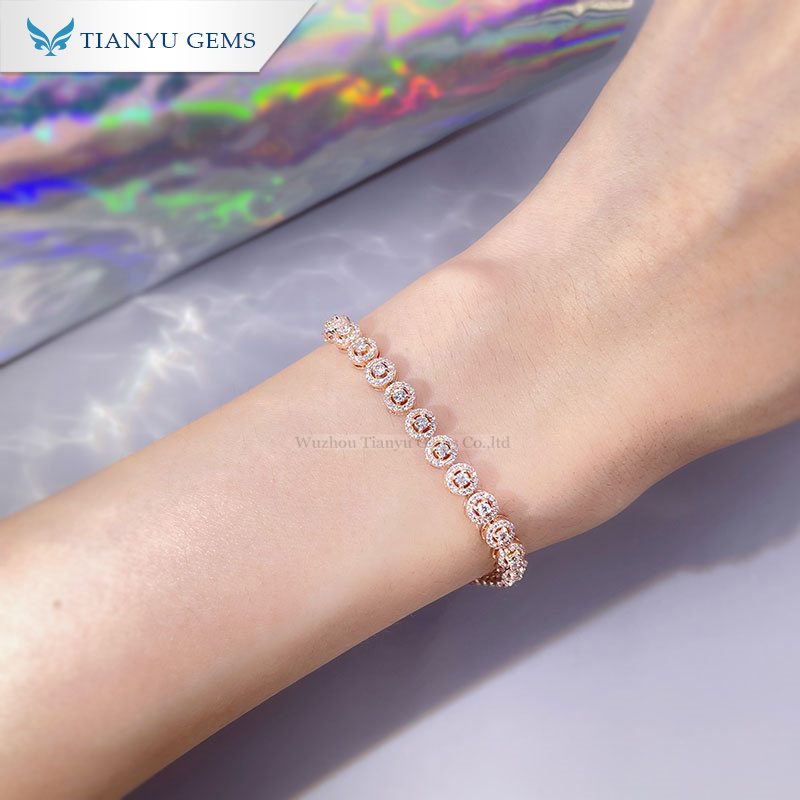 Round Latest Moissanite Diamond Eye Catching Cuban Bracelet in 14 Kt White  Gold, Size: 8 inch, 55 Gm at Rs 321655 in Surat