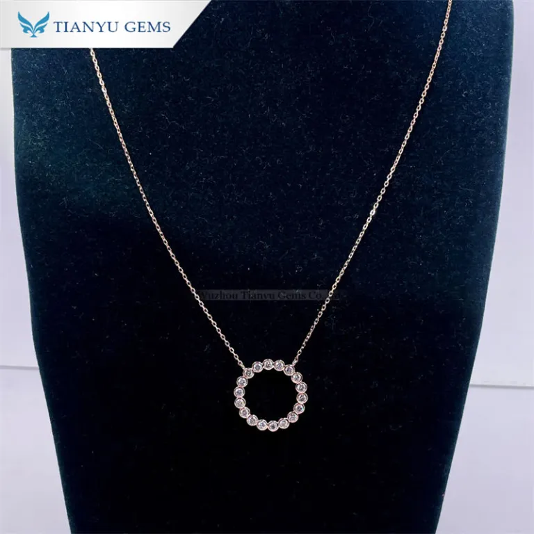 品質重視』高級モアサナイト ネックレス 1ct （40代におすすめの一粒  