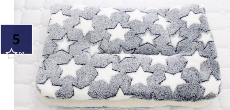 Wholesale Thickened Pet Mat Soft Flannel Pad Pet Blanket