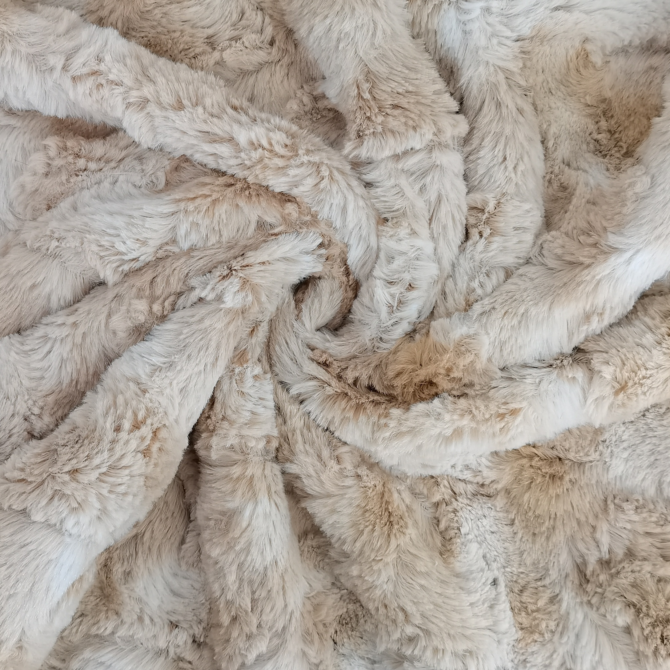 Personalized Fabric Tie-dye Printed Brushed Plush Bunny Fur Fleece Fabric For Thick Soft Blanket