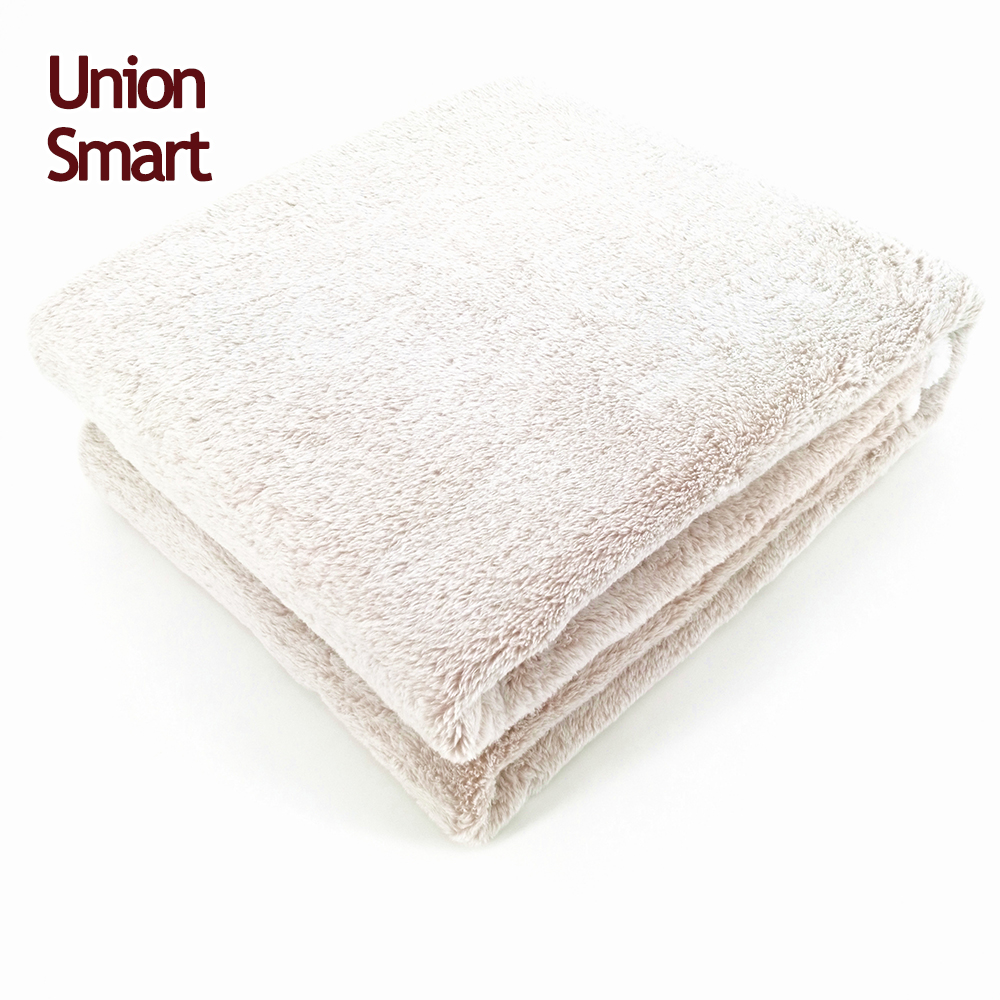 Beautiful back side printing and cut flannel polyester fluffy fleece fabric for felt home textile