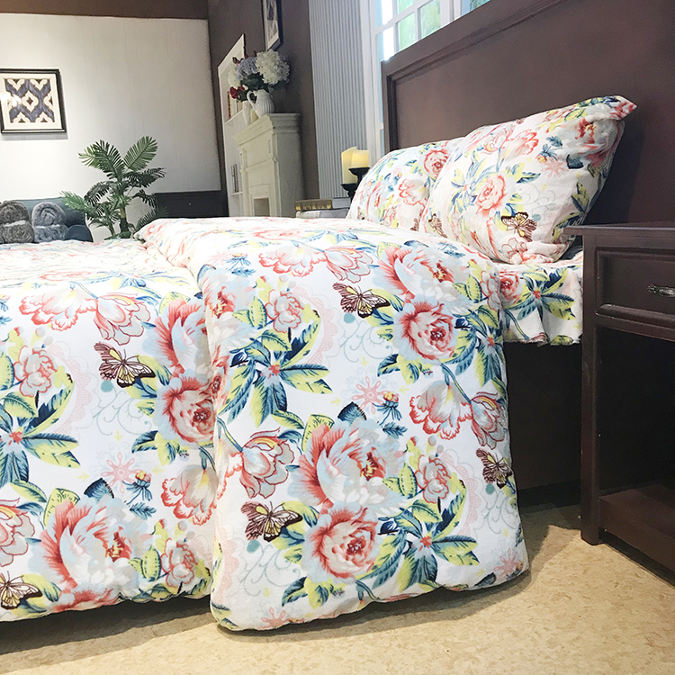 King Size Stripe Jacquard Luxury Bed Sheet Comforter Sets Printed Flannel Fleece Bedroom Blanket Sets 4pcs Adult Woven 40 4 Pcs