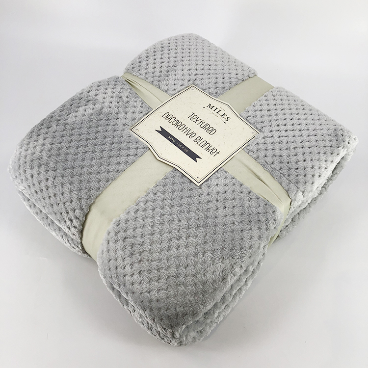 Grey color super soft plush decorative throw cellular knit sofa blanket mantas