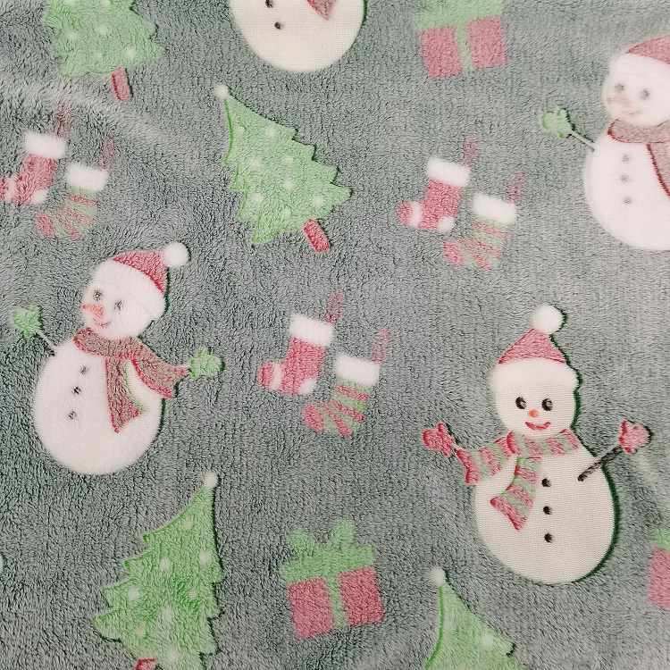 Super soft and durable luminous blanket snowman design fluorescent flannel fleece sofa blanket throw for winter