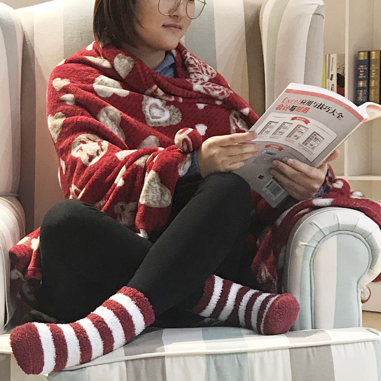 Christmas style cute printed 100% polyester coral fleece decorative blanket with tassel