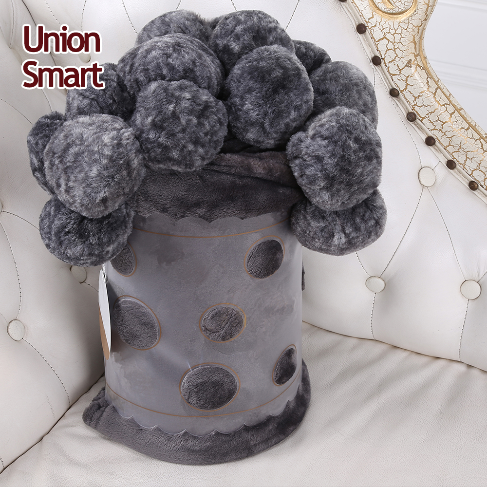 Quality assurance sofa flannel polyester blanket with pompoms decorative coral fleece blanket mantas
