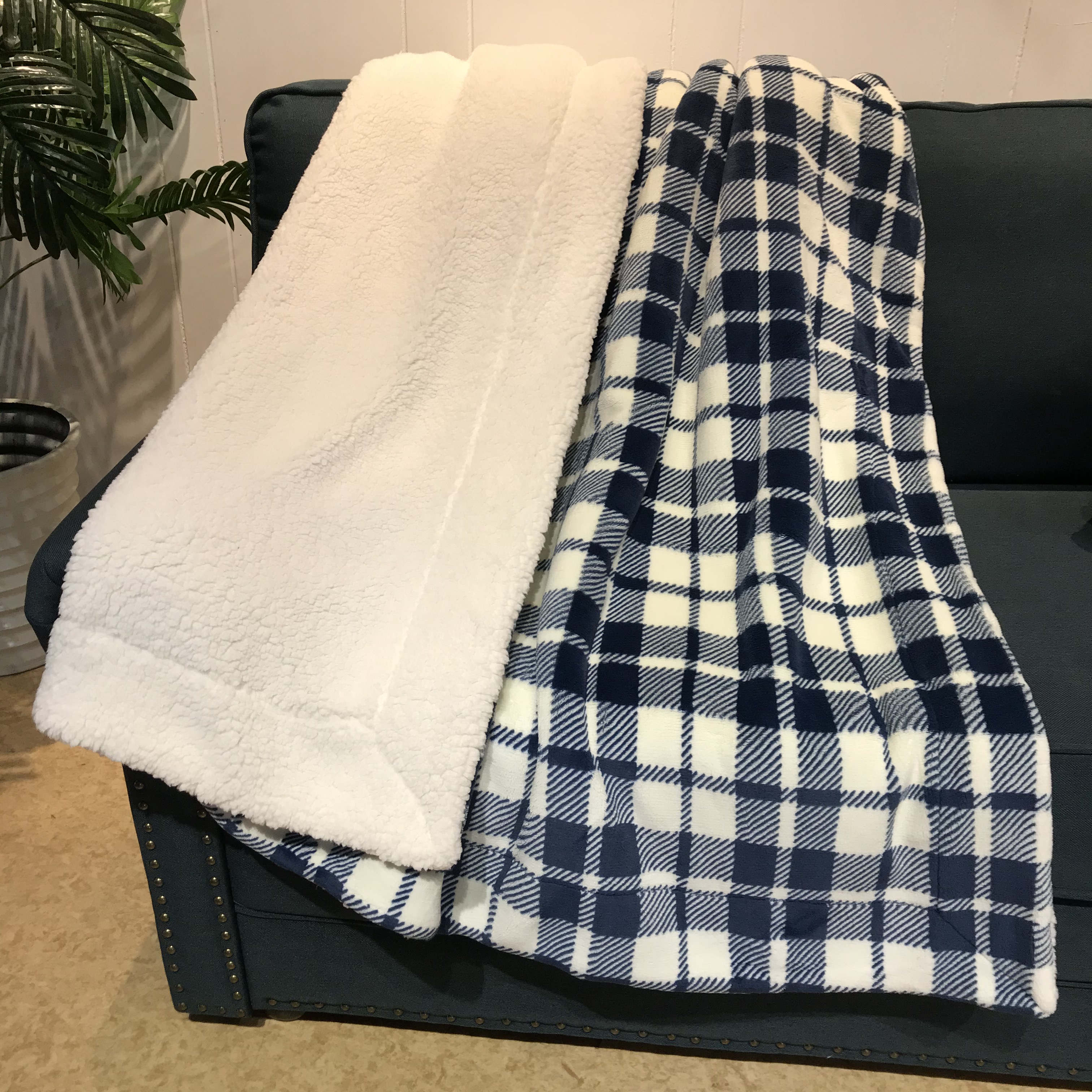 With Sherpa Reversible Blanket RTS Printed Coral Fleece Polyester Square 7 Days Blue White/grey White All-season 300GSM/230GSM