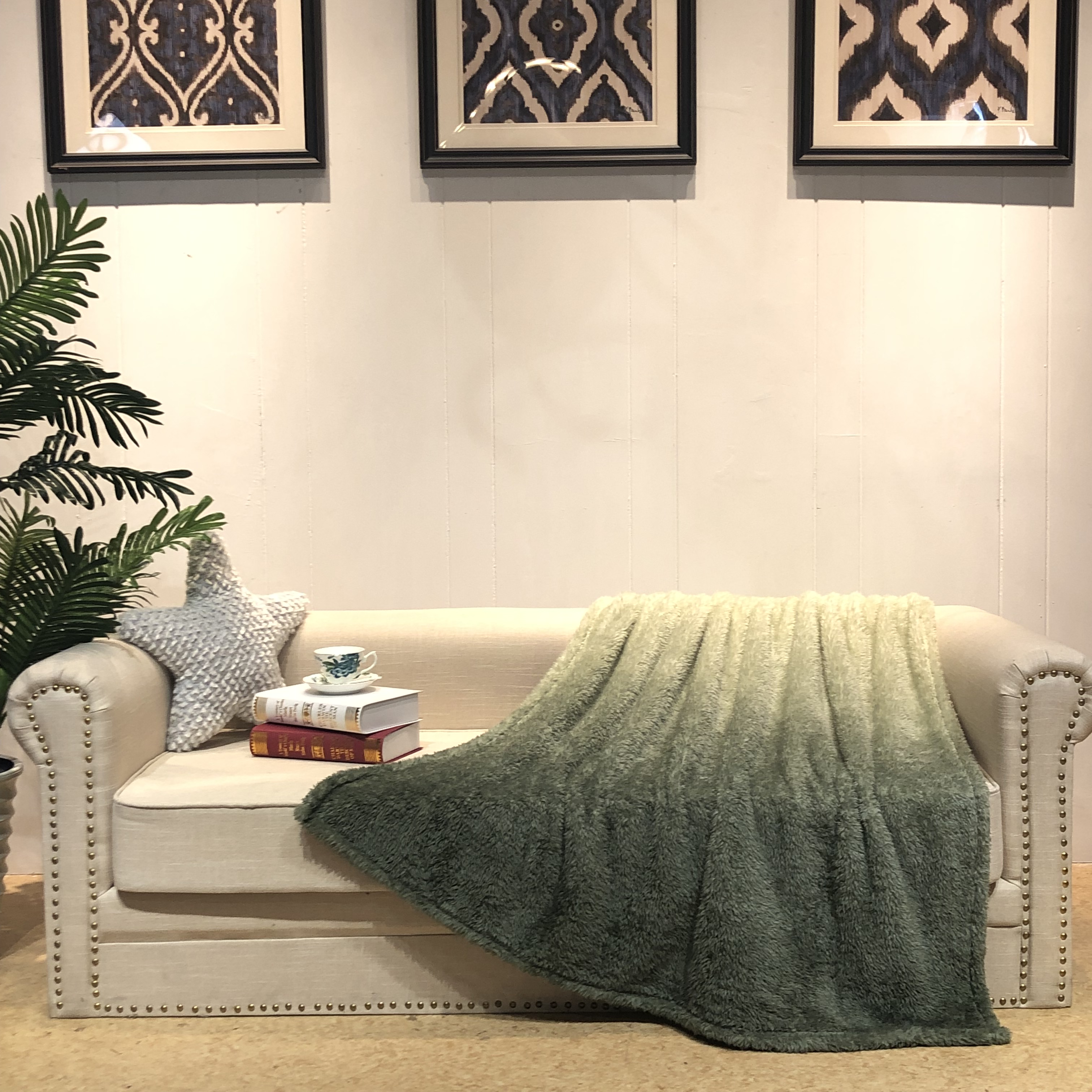 New design 100% polyester luxury bedding throws gradual change teddy bear blanket throw