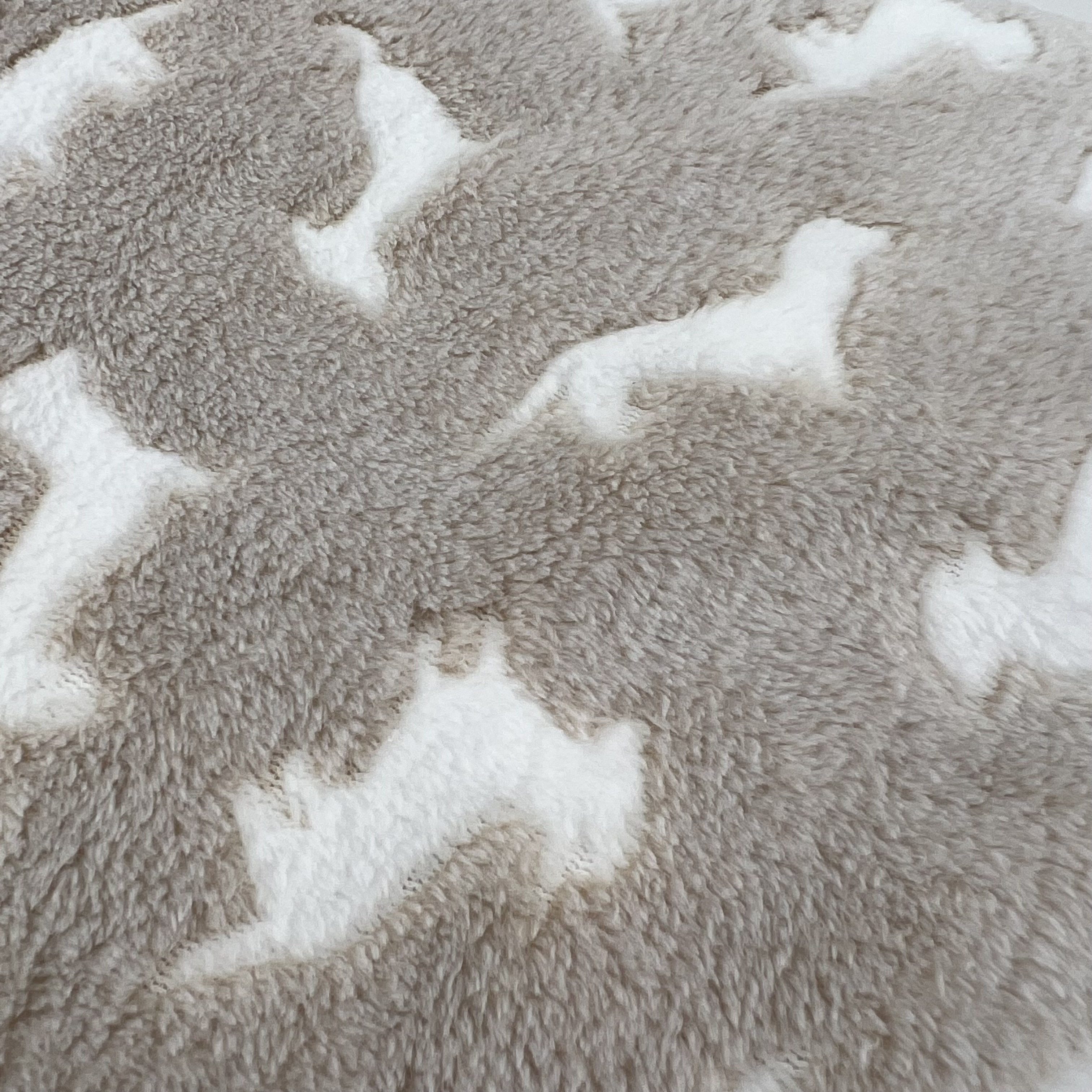 Jacquard knitted silk fabric glow printed flannel embossing fabric coral fleece blanket mantas
