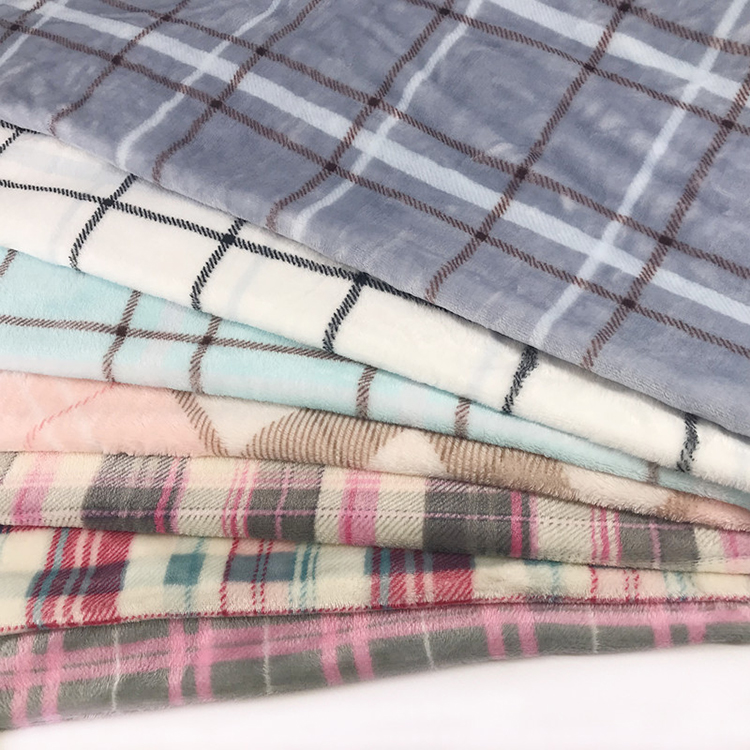 Fuzzy sky blue lovely plaid printed plush flannel fabric for baby blanket throw