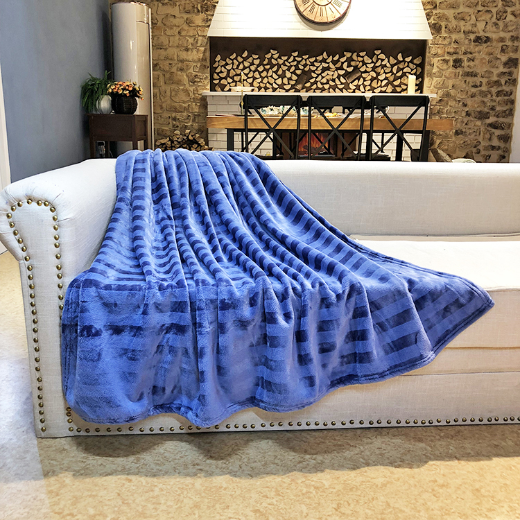 Wholesale custom striped print flannel fleece bed sofa throw double side brushed fleece blanket