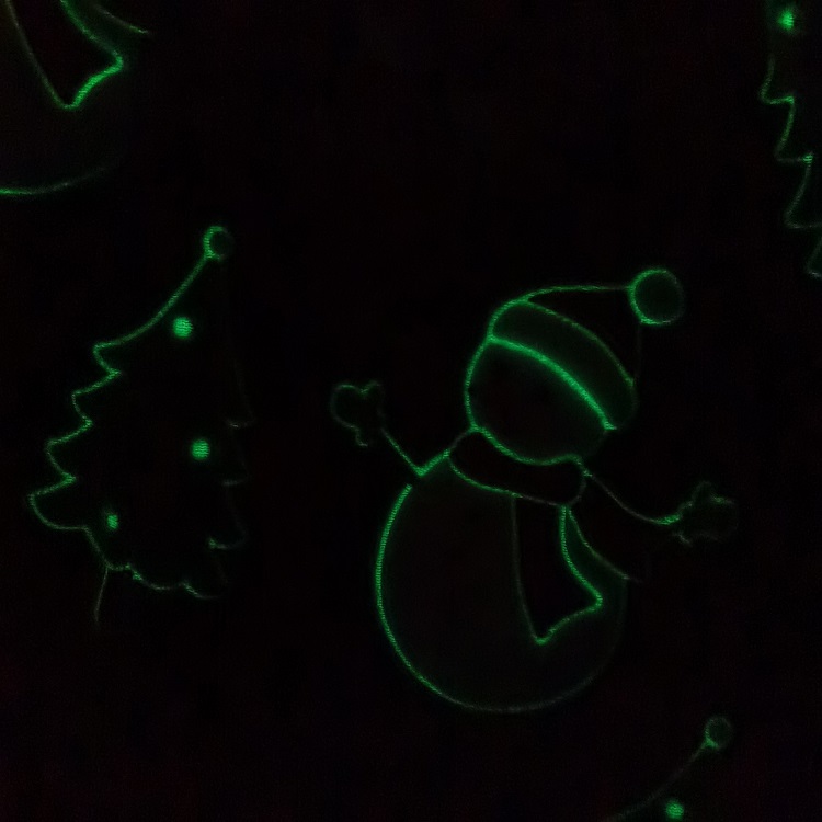 Super soft and durable luminous blanket snowman design fluorescent flannel fleece sofa blanket throw for winter