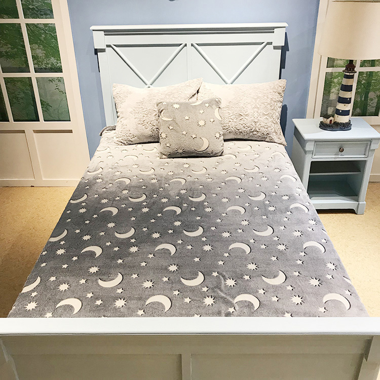 New product unicorn glow in the dark luminous flannel fleece blanket throw