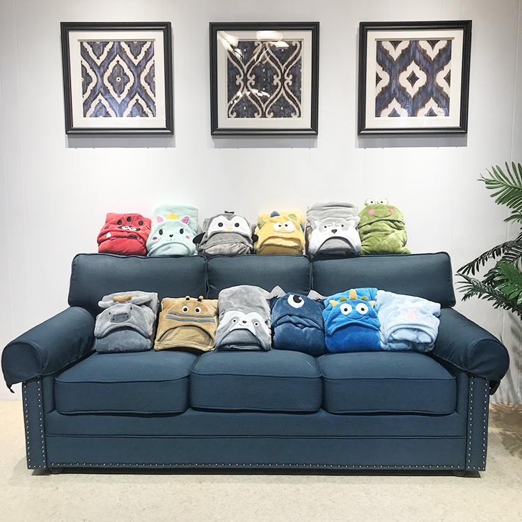 Child Animal Head Shaped Hooded Baby Blanket Adult Hoodie Blankets Custom Jacquard 100% Polyester Raschel Blanket 500 Pcs/color