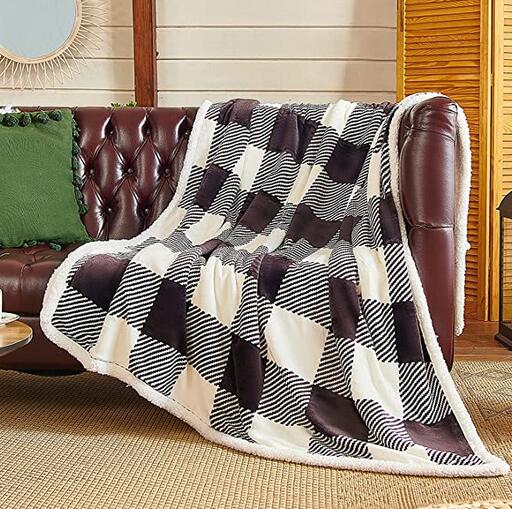 READY TO SHIP PRINTED BLACK&WHITE PLAID FLANNEL BLANKET