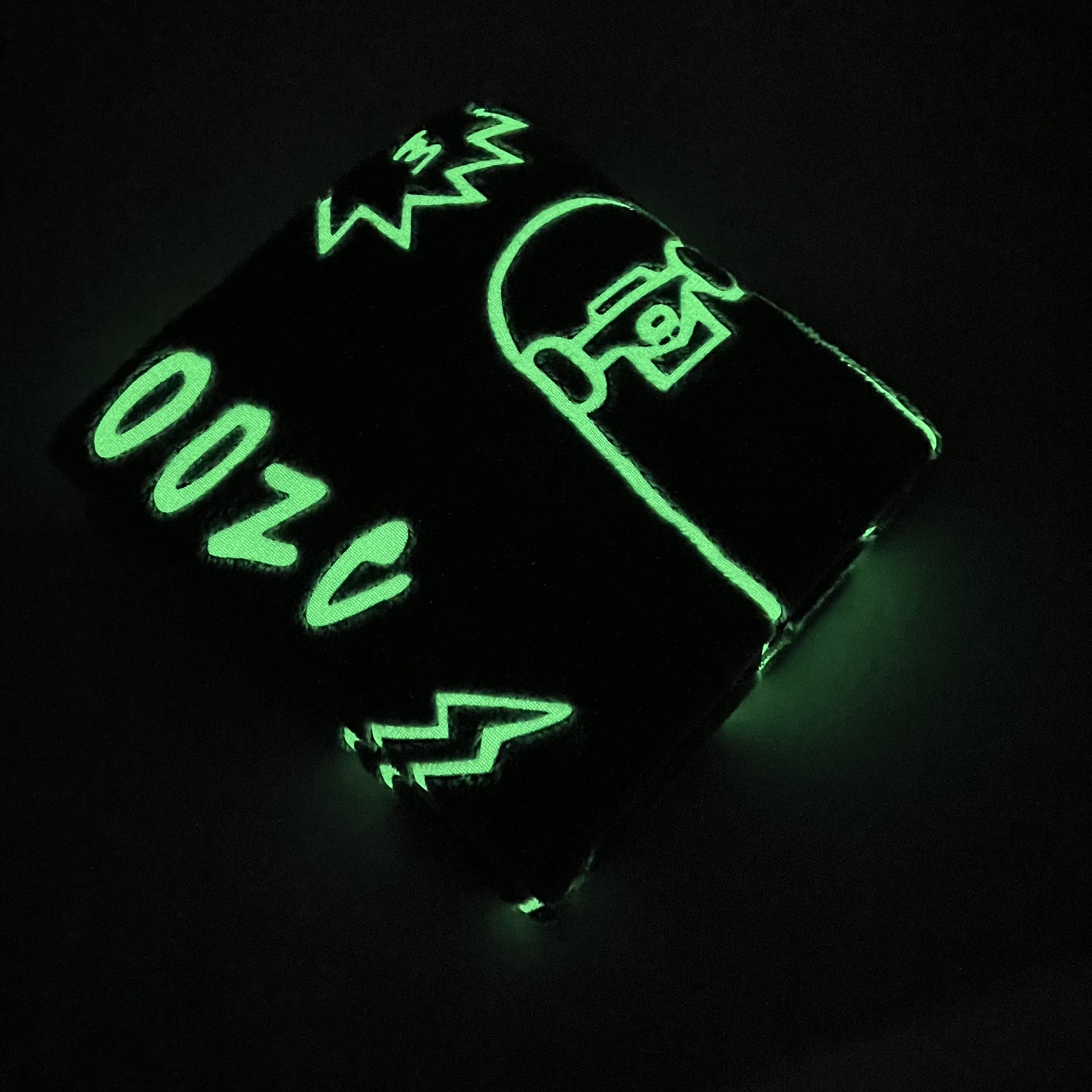 OEM glow in the dark skateboard shoes blanket / luminous knitted coral fleece children fuzzy throw blankets