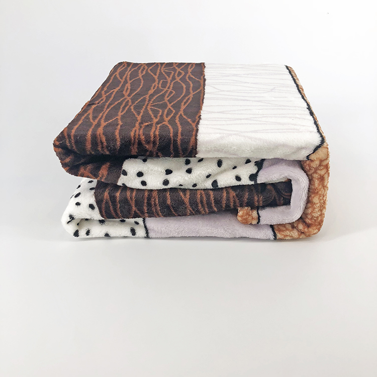 Custom fabric printing flannel fleece sofa blanket throw strip printed polyester bed blanket cobijas