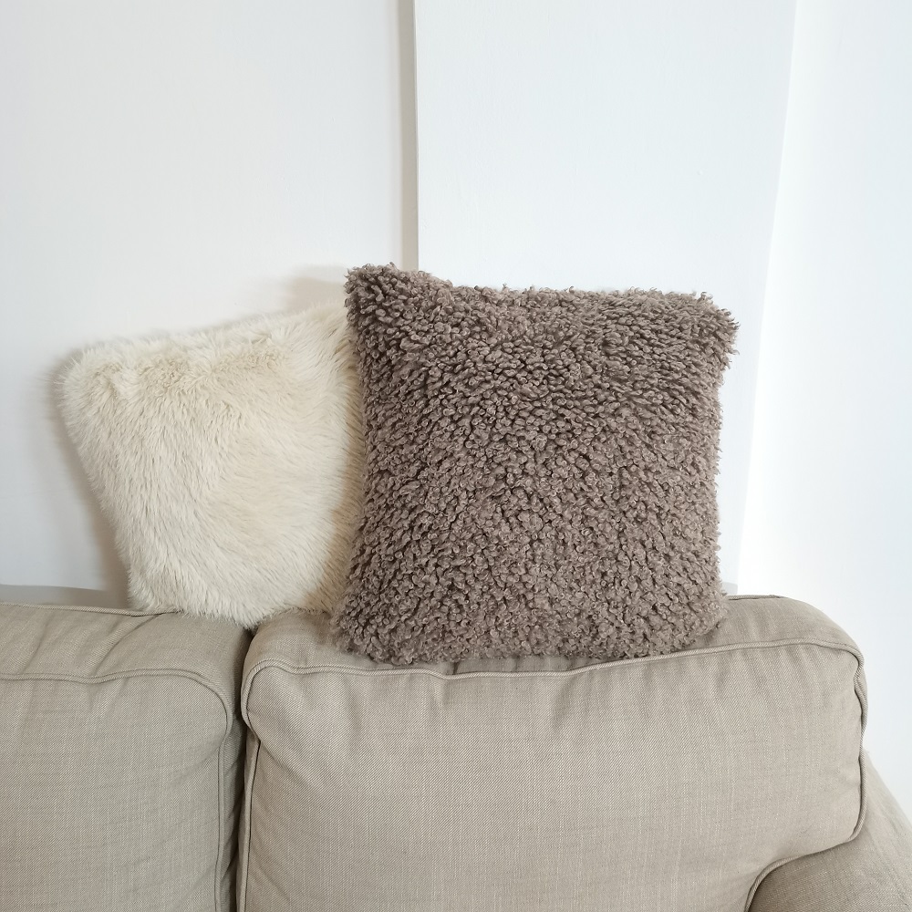 Luxury Decorative Pillow Craft Curly Fur Fleece Cushion Cover For Sofa