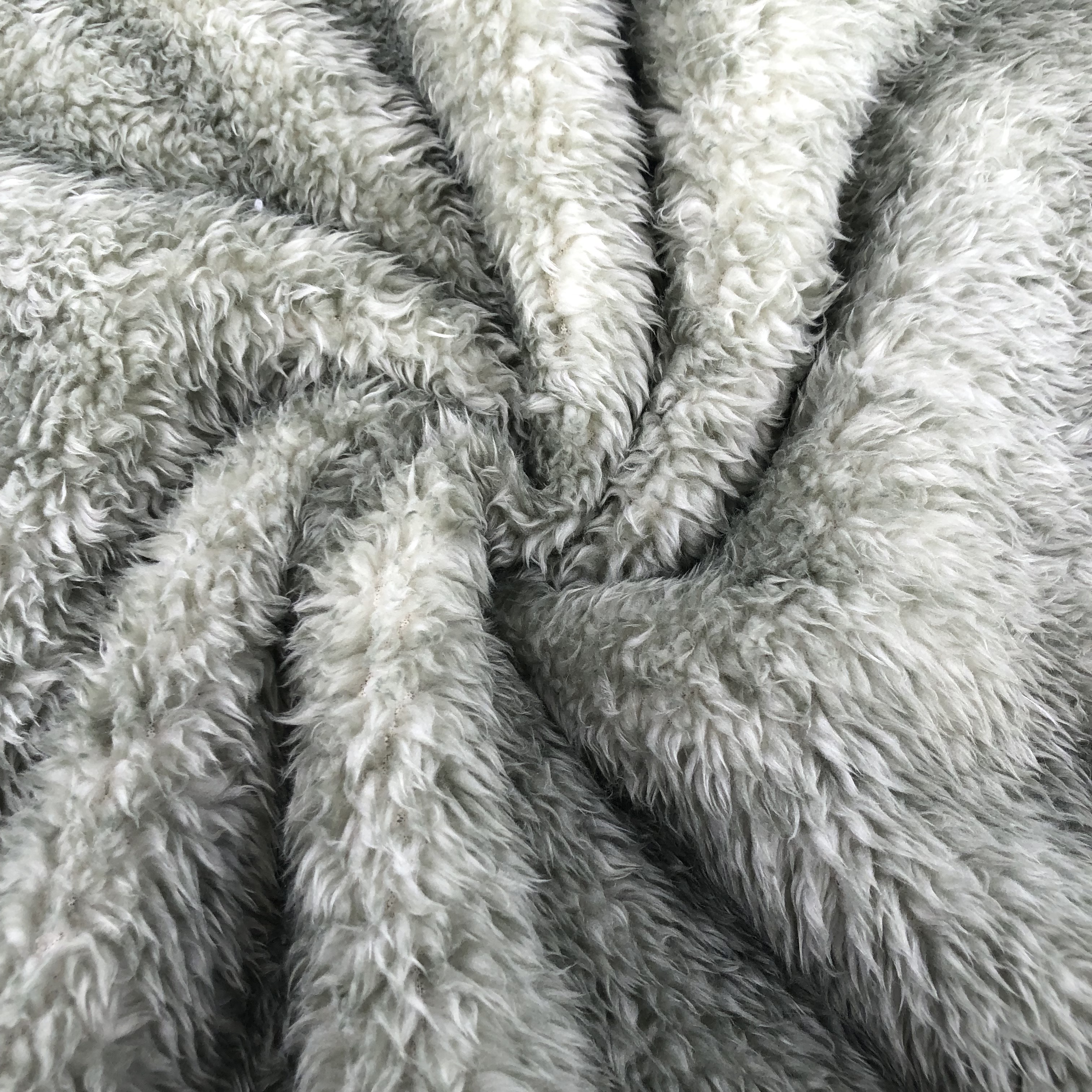 New design 100% polyester luxury bedding throws gradual change teddy bear blanket throw