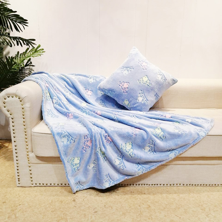 Plush Throw Blanket Pattern Shining Glow in The Dark Luminous Blanket Wholesale Custom Flannel for Kids Coral Fleece Fabric