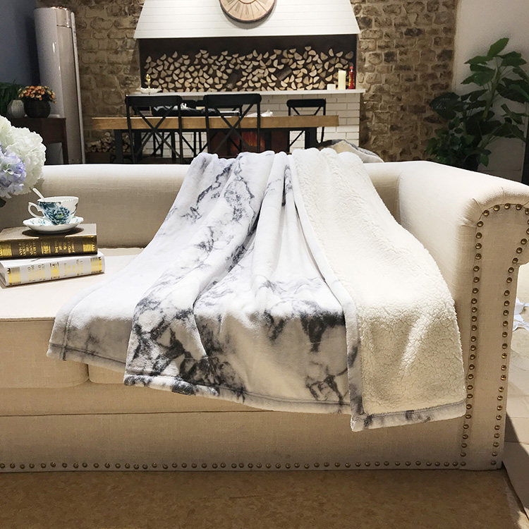 Wholesale custom size and logo reversible sherpa flannel fleece blanket throw with printed for winter