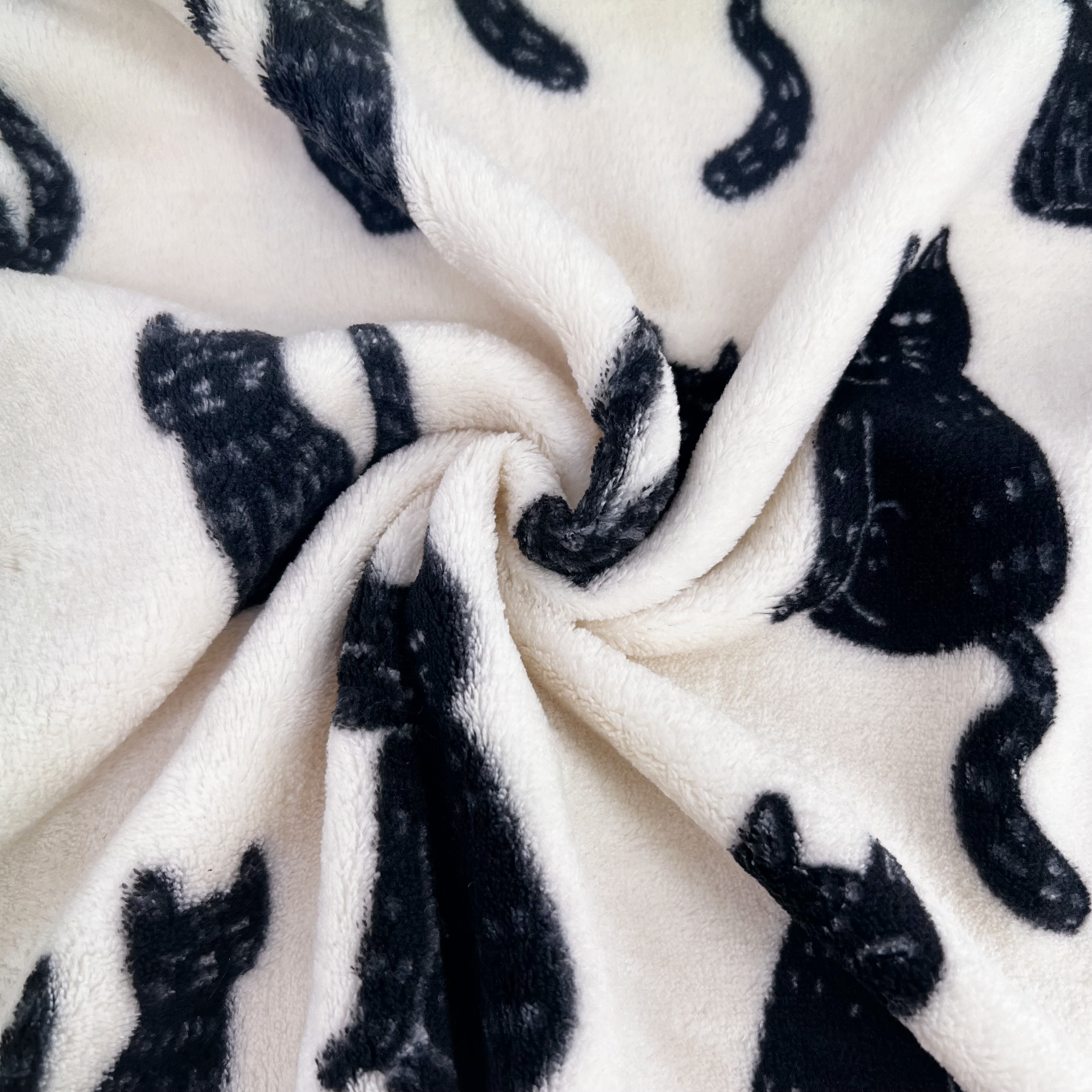 Super warm and cozy luxury comforter plush coral fleece blanket with custom printing